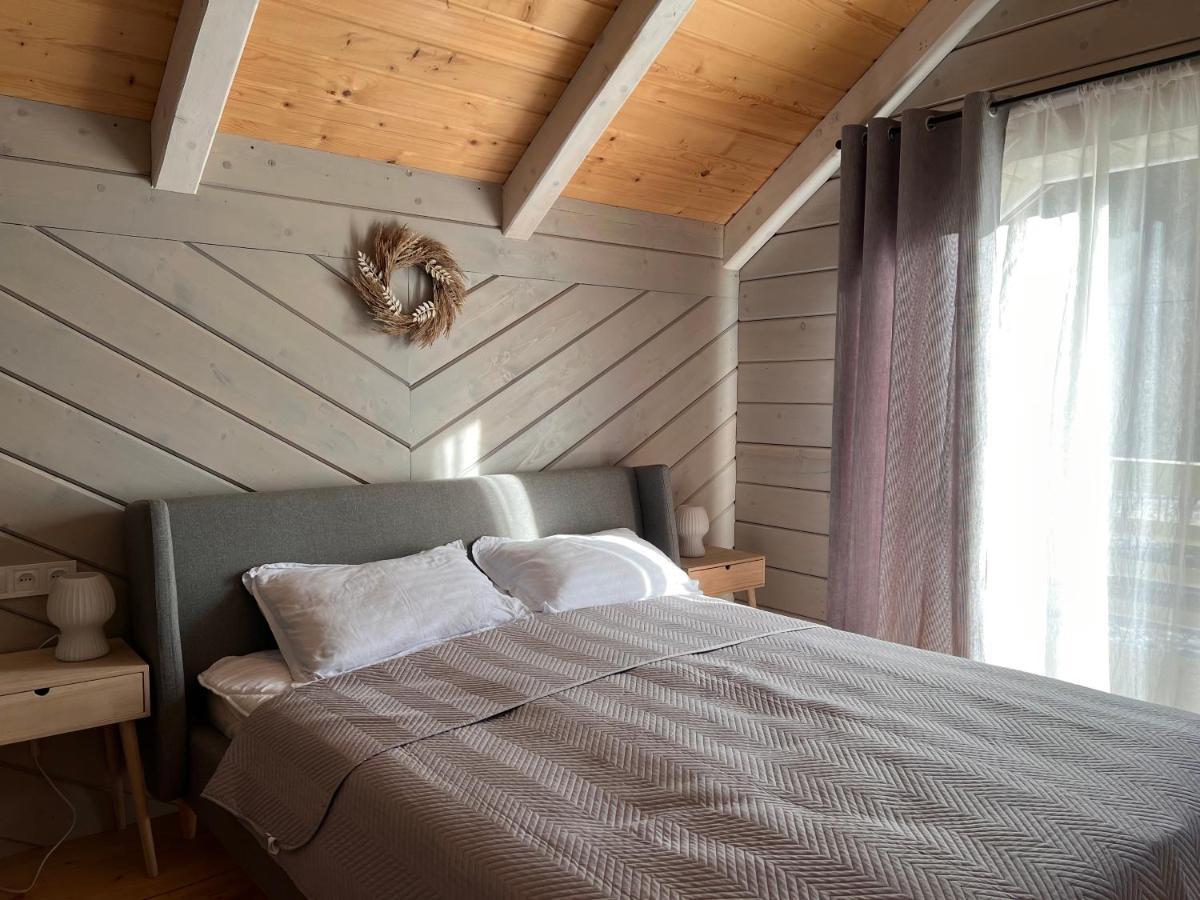 Lodge барва Beloberezka